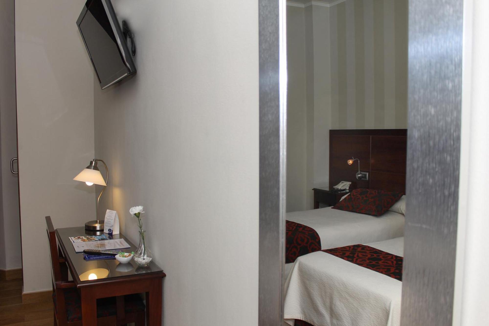 Hotel Lb Lebrija By Ma 22 Puntos Extérieur photo